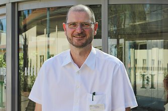 Fritz Woehe, leitender Oberarzt der Allgemein- und Viszeralchirurgie der HELIOS Klinik Sangerhausen, spricht am Dienstag, den 6. September 2016 ab 19 Uhr im Rahmen der Patientenakademie Gesund im S&uuml;dharz in der HELIOS Klinik Bleicherode zum Thema (Foto: Anett Brommund-Schnabel)