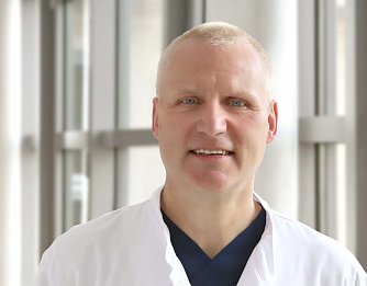 Dr. Matthias Lenk, Chefarzt des Zentrums f&uuml;r Gef&auml;&szlig;chirurgie an der HELIOS Klinik Sangerhausen (Foto: Helios Klinik Bleicherode)