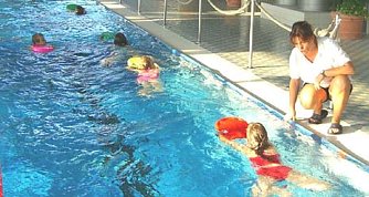 Gef&ouml;rdertes Schwimmen (Foto: nnz)