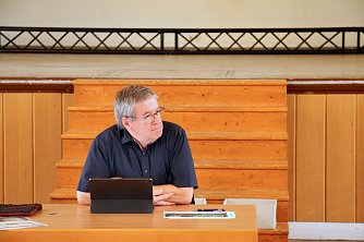 Koordinator Ren&eacute; Fiedler will &uuml;ber die Auseinandersetzung mit der Geschichte die jungen Landgemeinde n&auml;her zusammenbringen (Foto: agl)