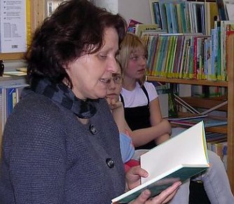 In der Bibliothek (Foto: privat)