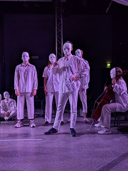 Sch&uuml;ler machen Theater. (Foto: Theater Nordhausen)