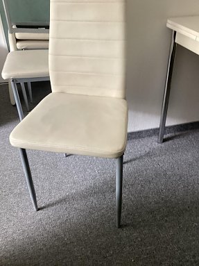K&uuml;chenstuhl Metall, wei&szlig;er Kunstledersitz, 0174/2102786 (Foto: )