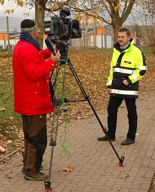 Bild: Einsatzleiter Jung im Interview