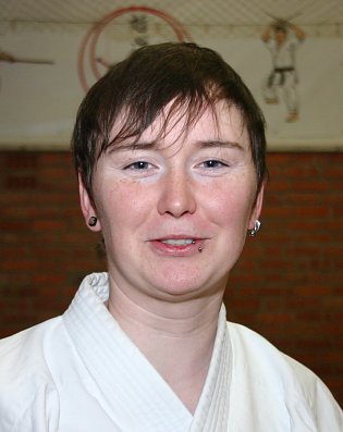 Bild: Kobudo-K&auml;mpferin Doreen Schilling 