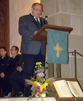 Primas bei seiner Ansprache (Foto: nnz)