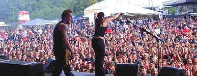 Die Gl&uuml;cklichen (Foto: nnz)