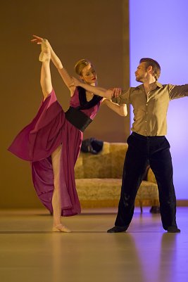 Probenfoto: Johanna Schnetz (Marguerite), Johannes Ro&szlig;teutscher (Armand) (Foto: Tilmann Graner)