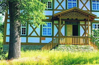 Sommer in der Dichterst&auml;tte (Foto: Heidelore Kneffel)