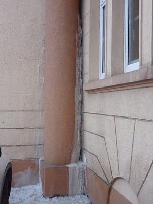 Wasser am Haus (Foto: nnz)