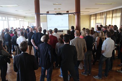 Gut 100 G&auml;ste waren in das Obergeschoss der Post gekommen (Foto: Angelo Glashagel)