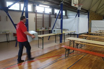 Die Johanniter suchen noch nach Leuten, die bei der Essensausgabe behilflich sein k&ouml;nnen (Foto: Angelo Glashagel)