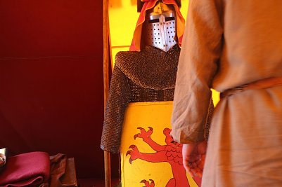 In den Zelten der "Ascania" geht es martialisch und detailreich zu (Foto: Angelo Glashagel)