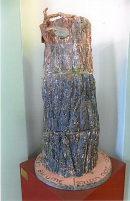 Plastik "Alter Baum" im Landratsamt (Foto: Archiv Kneffel)