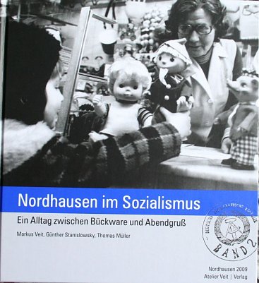 Buchdeckel (Foto: Hellberg)