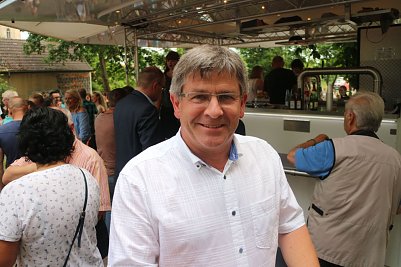 "Wir standen vor der Zwangsschlie&szlig;ung" - Volker Vogt und Kollegen freuen sich das es endlich klappt mit der Sanierung (Foto: Angelo Glashagel)