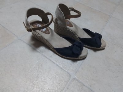 Keilsandaletten  (Foto: )