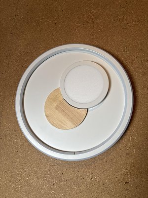 Deckenlampe (Foto: )