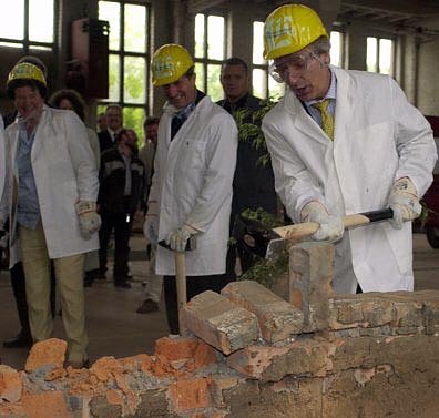 Einrei&szlig;en um aufzubauen (Foto: nnz)