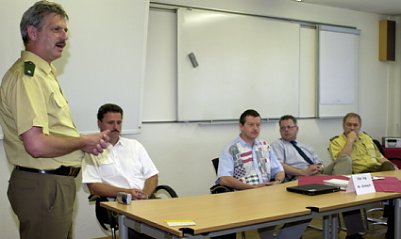 Von Kreuzen und aufgemotzten Kisten (Foto: nnz)