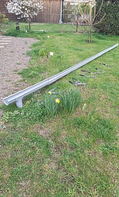 Regenrinne mit Haken (Foto: )