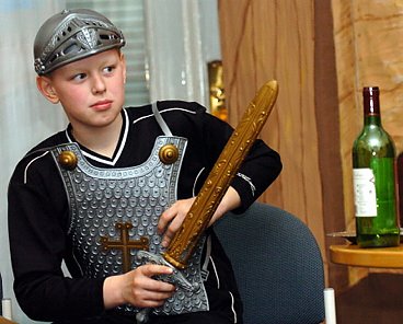 Ritter jagt Windm&uuml;hle (Foto: nnz)