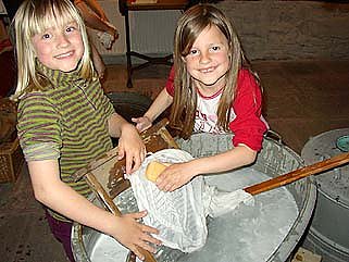 Parf&uuml;m-Spr&uuml;hautomat (Foto: nnz)