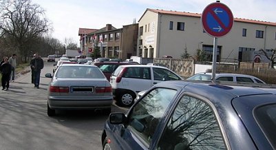 Neue Parkregelungen am Van-der-Foehr-Damm (Foto: nnz)