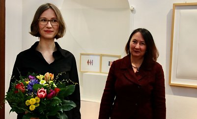 Der F&ouml;rderpreis der Kreissparkasse ging an Ulrike Zabel (Foto: Angelo Glashagel)