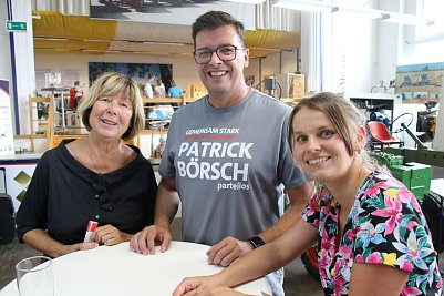 Mit von der Partie: Barbara Rinke und die beiden Landtagskandidaten der Nordh&auml;user Genossen: Patrick B&ouml;rsch und Juliane Schinkel (Foto: agl)