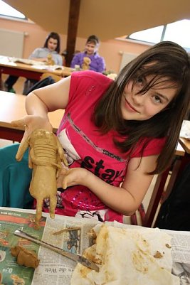 Krabbeln im Gymnasium (Foto: I. Gast)