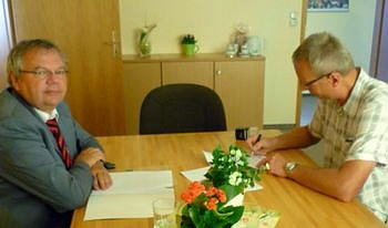 Unterschrieben (Foto: Gemeinde Werther)