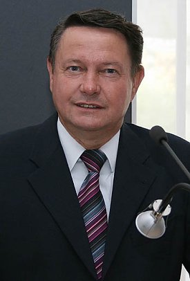 Bild: Hans-Werner Grimm beim Referat