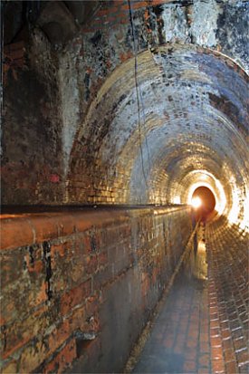 Bild: 265 Kilometer langer Tunnel