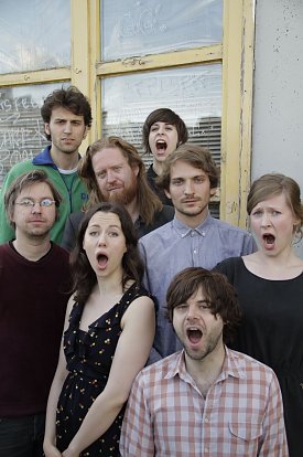 Bild: H&uuml;tte und Chor bringen Jazzmusik und Gesang in Einklang