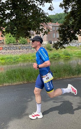 Bild: Martin Knape vom Triathlon Nordhausen wurde bei Regen und Gewitter Th&uuml;ringer Vizemeister in der Gesamtwertung und Erster in der Altersklasse M 45.