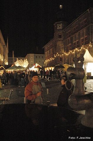 Bild: Bummel &uuml;ber den Weihnachtsmarkt