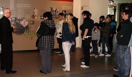 Exkursion nach Halle (Foto: H. Wedde) Exkursion nach Halle (Foto: H. Wedde)