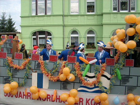 Wollersleben bei Rosenmontagsumzug 2 (Foto: Karl-Heinz Herrmann)