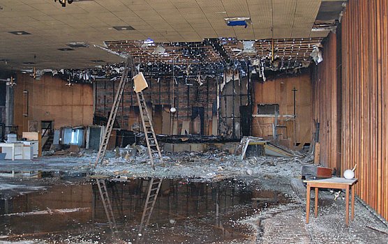 Brand verw&uuml;stete ehemalige Gastst&auml;tte (Foto: nnz)
