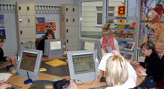 Surfen für die Ausbildung (Foto: AA - Kraft) Surfen für die Ausbildung (Foto: AA - Kraft)