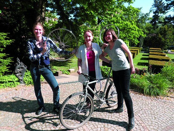 Bitte Felgen bringen (Foto: Jugendkunstschule) Bitte Felgen bringen (Foto: Jugendkunstschule)