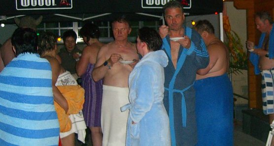 Grillfest an der Sauna (Foto: privat) Grillfest an der Sauna (Foto: privat)