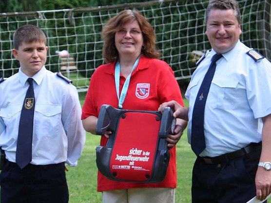 &Uuml;bergeben (Foto: privat)