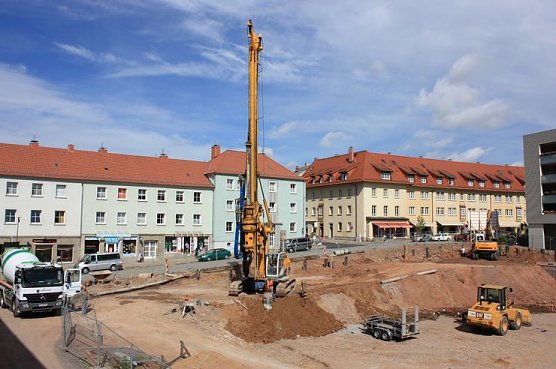 Bohrer am Rathaus (Foto: P. Grabe) Bohrer am Rathaus (Foto: P. Grabe)