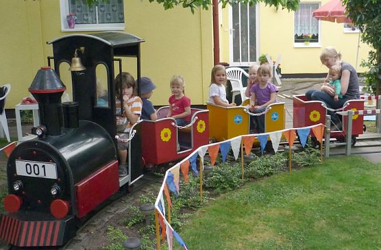 Sommerfest im Garten (Foto: privat) Sommerfest im Garten (Foto: privat)