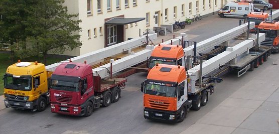 Tonnenschwere Fracht (Foto: HABAU Heringen) Tonnenschwere Fracht (Foto: HABAU Heringen)