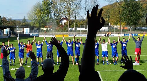 Jubel bei den Nordhäusern (Foto: Verkouter) Jubel bei den Nordhäusern (Foto: Verkouter)