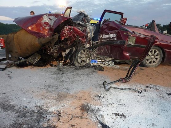 Unfall auf der B 243 (Foto: privat) Unfall auf der B 243 (Foto: privat)