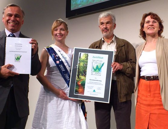 Wanderweg mit Siegel (Foto: privat) Wanderweg mit Siegel (Foto: privat)